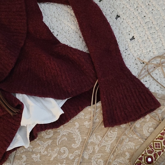MAROON SIZE SM LONG SLEEVES SWEATER BRAND MODA - Picture 6 of 16